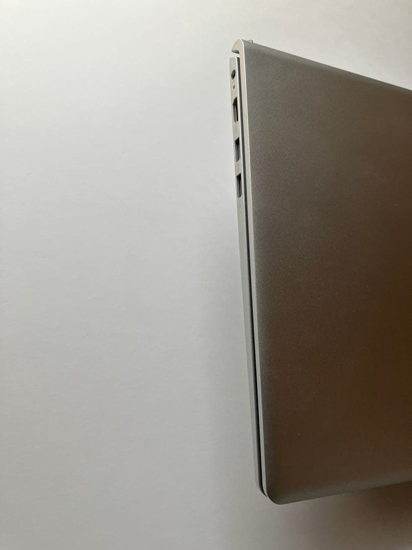 Dell Inspiron 15 3511 第11世代Core i5 16GB