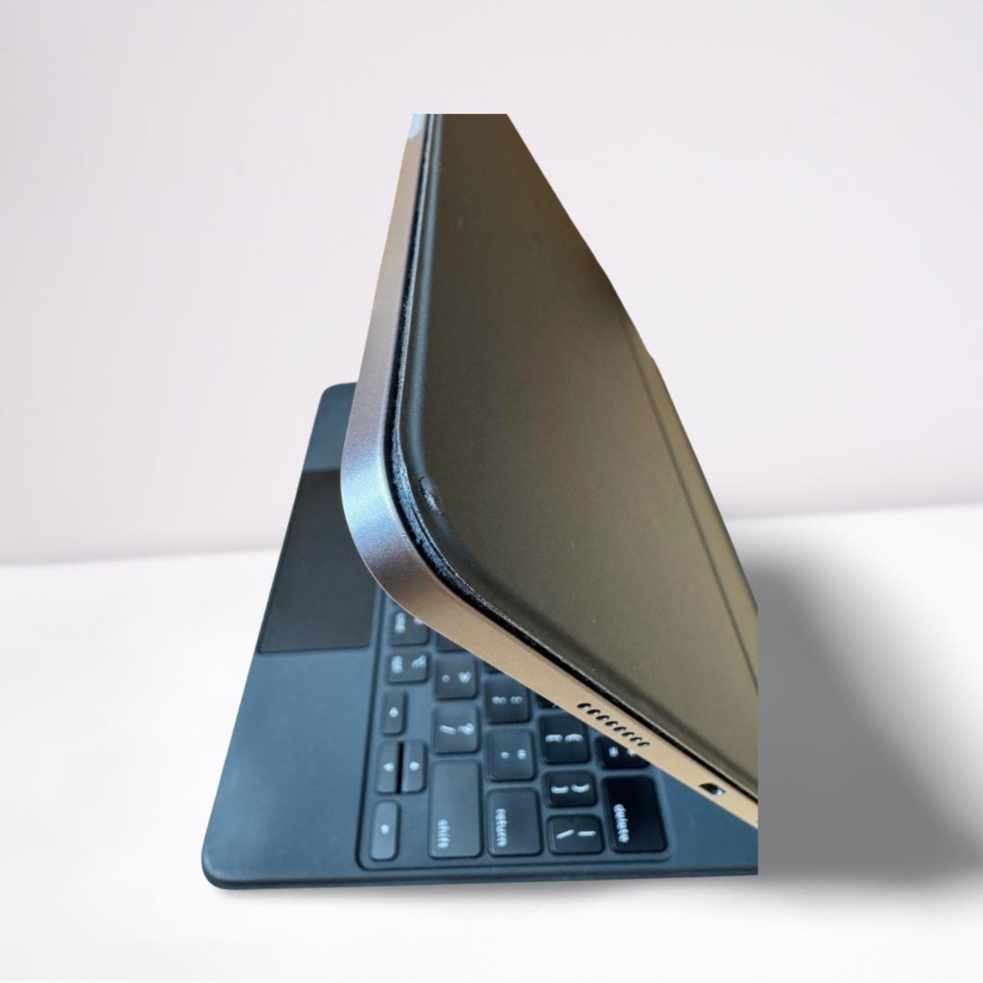 iPad Pro 第4世代 11インチ 128GB Magic Keyboard