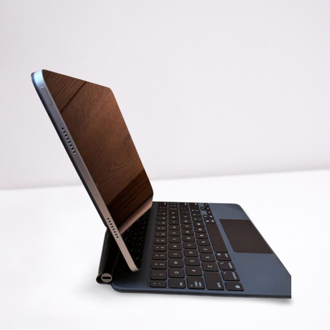 iPad Pro 第4世代 11インチ 128GB Magic Keyboard