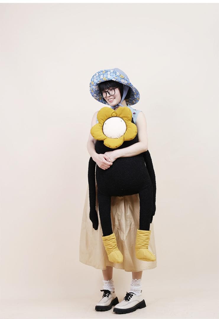 オリジナルデザイン 人形枕 素敵なクッション 黒