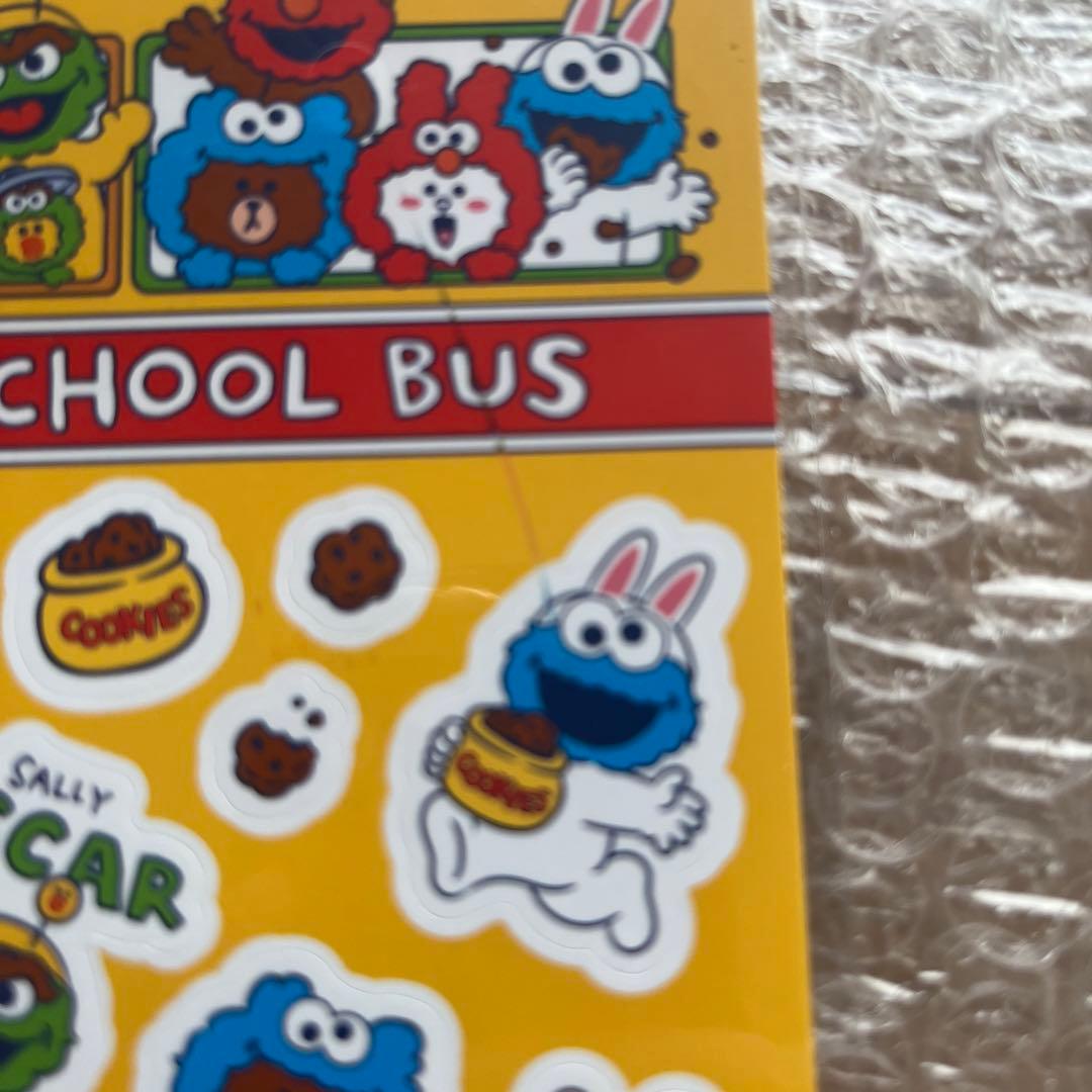 LINE FRIENDS セサミストリート　ブラウン×クッキーモンスター　グッズ