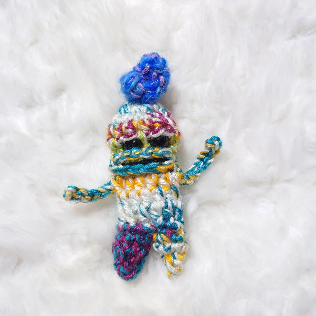 カラフルポップ　マンドラゴラのあみぐるみ
