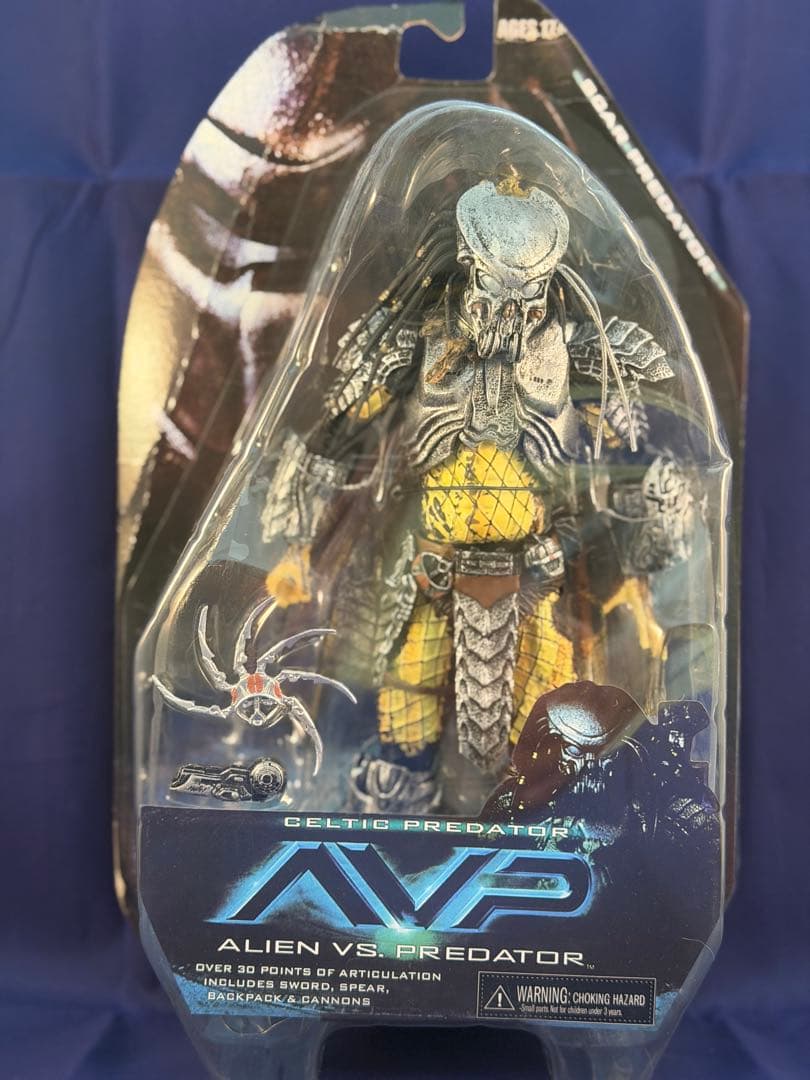 ほぼ未使用　NECA ネカ　エイリアンvsプレデター　フィギュア　４体セット