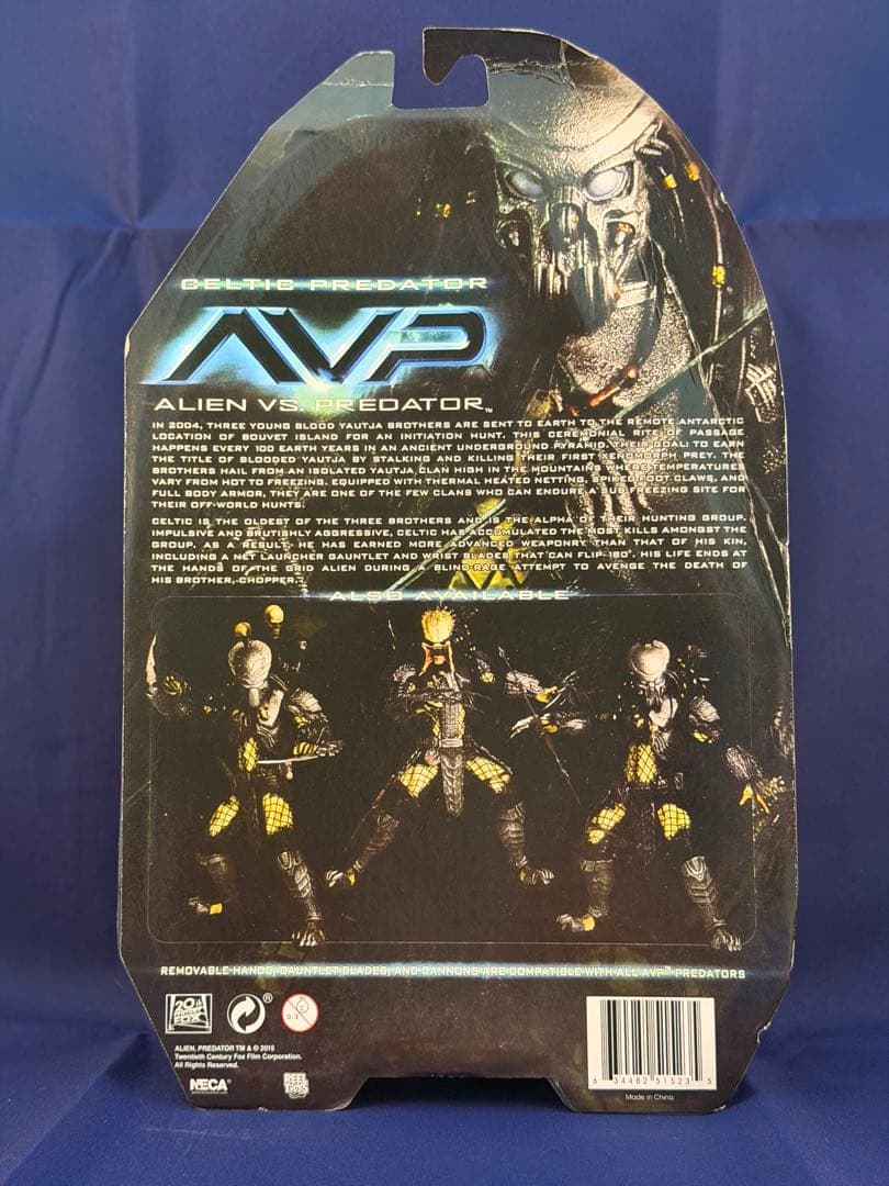 ほぼ未使用　NECA ネカ　エイリアンvsプレデター　フィギュア　４体セット