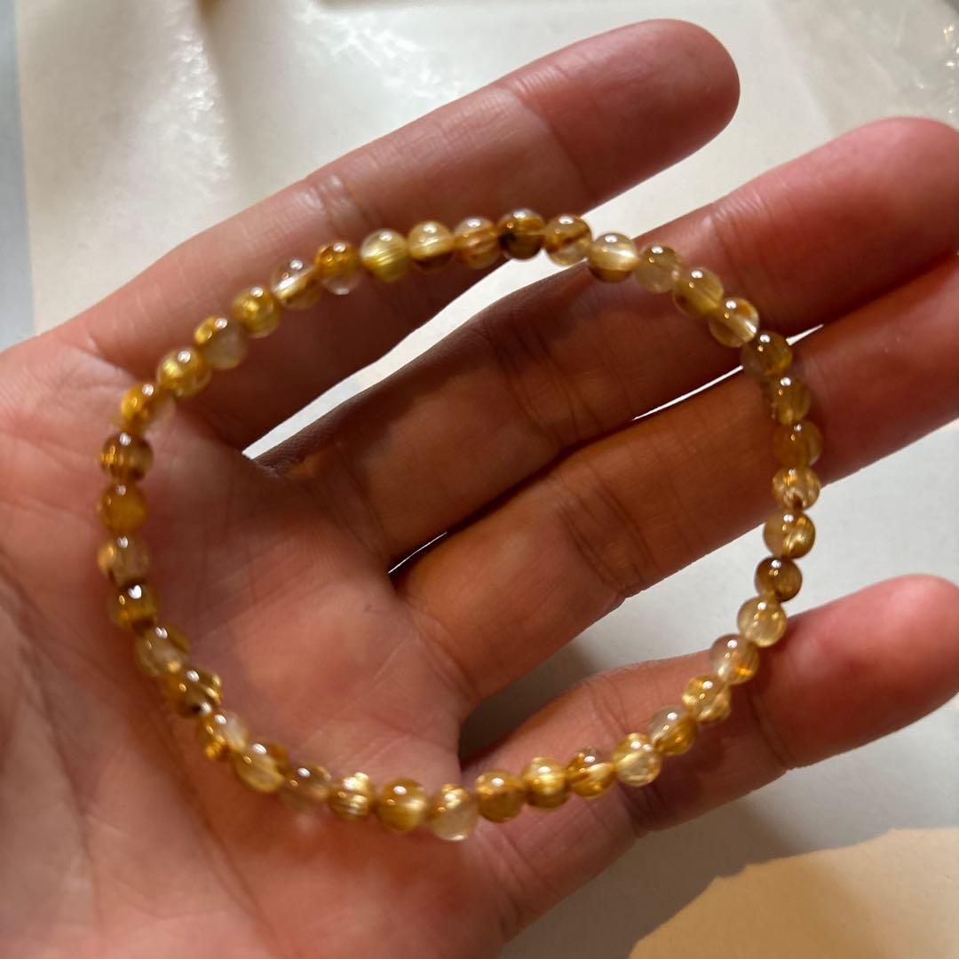 不調が治った日にきた、細くて綺麗な猫目ルチルたん！