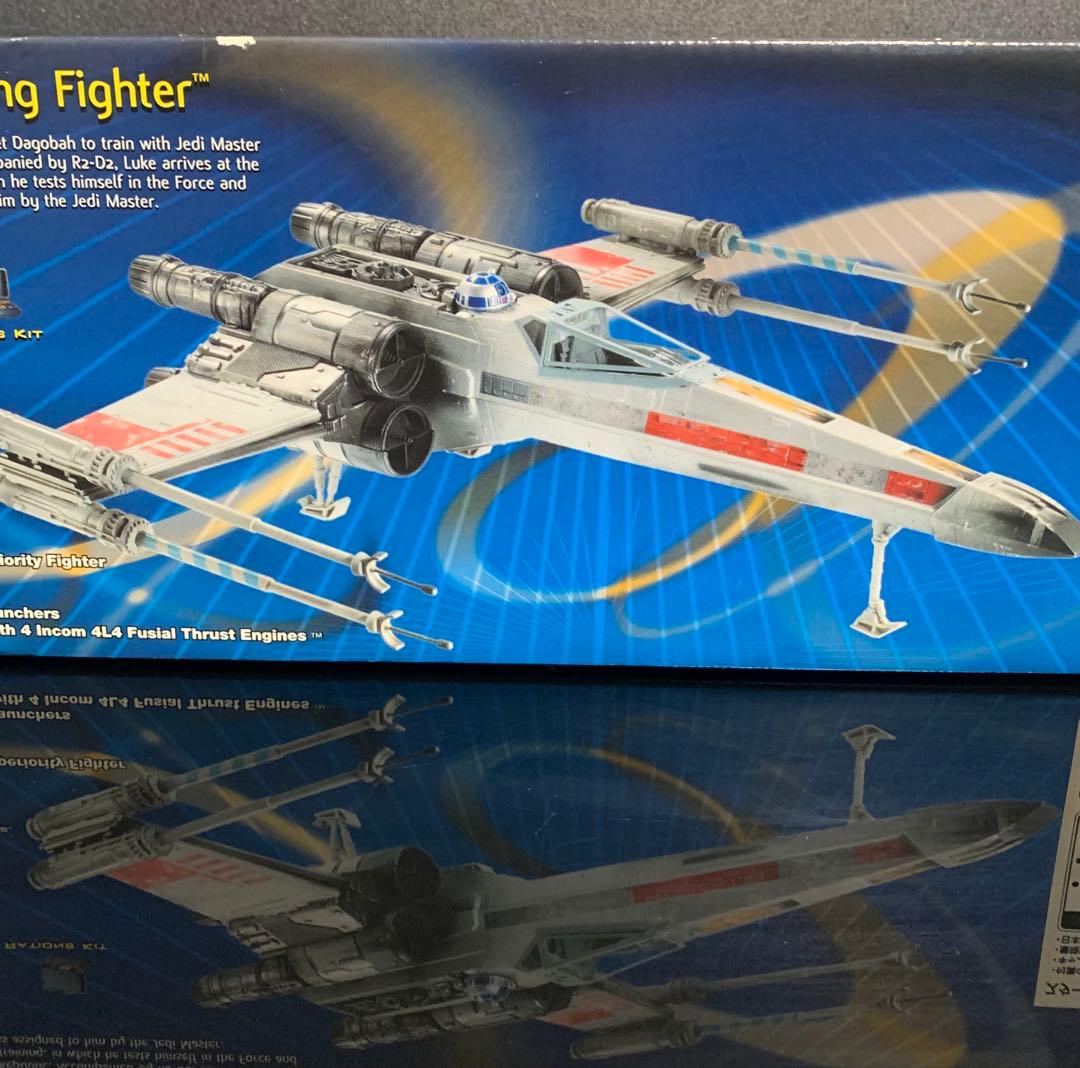 ム*シ様 ⭐︎STAR WARS X-wing Fighter with R2D