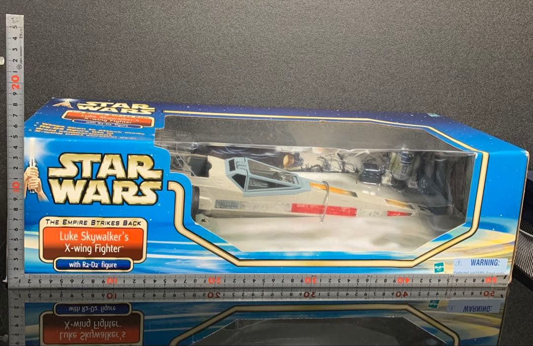 ム*シ様 ⭐︎STAR WARS X-wing Fighter with R2D