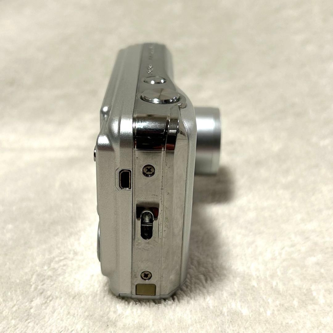 【美品 動作確認済】富士フイルム FinePix AV130 シルバー 電池式