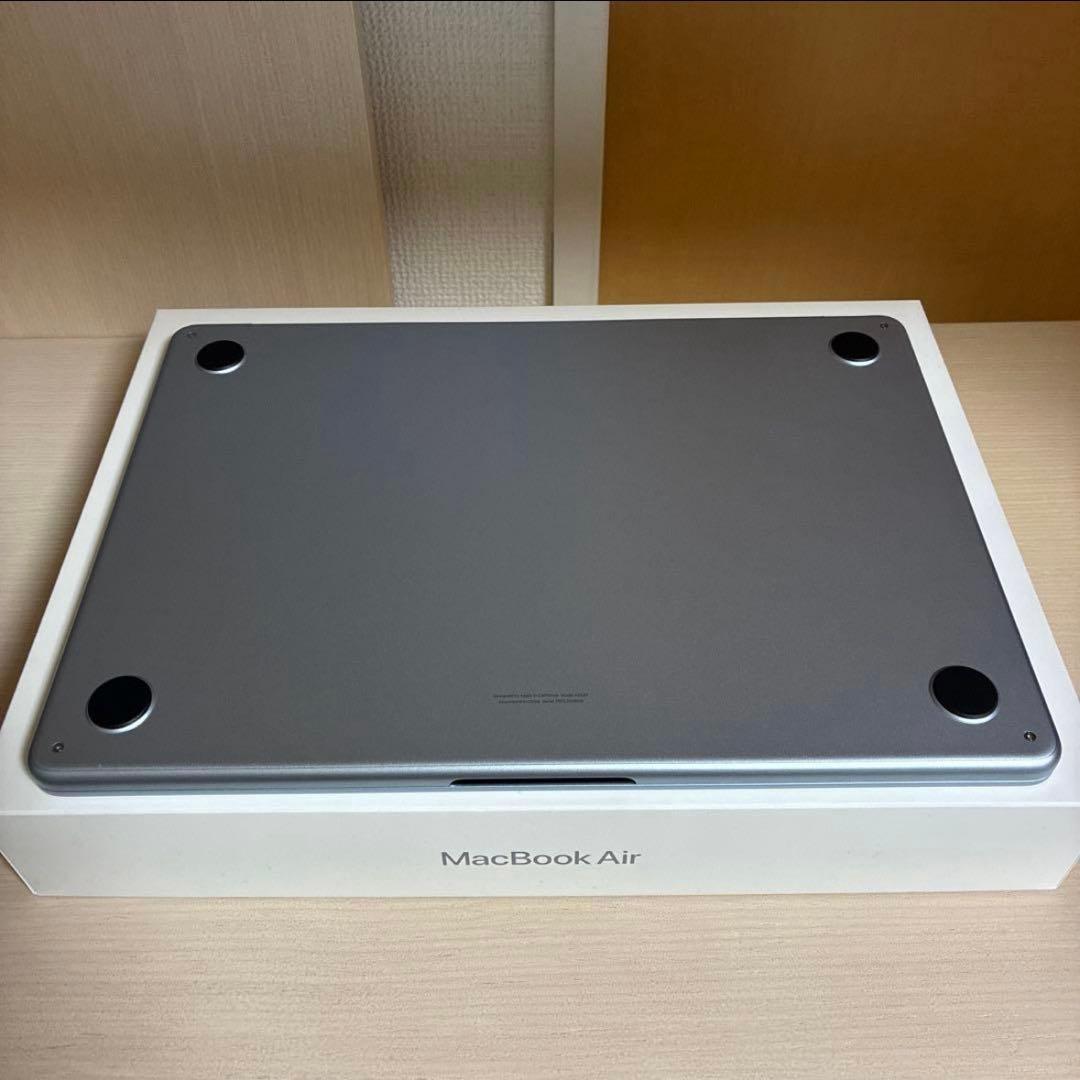 【ikou】MacBook Air M4 256GB 13インチ