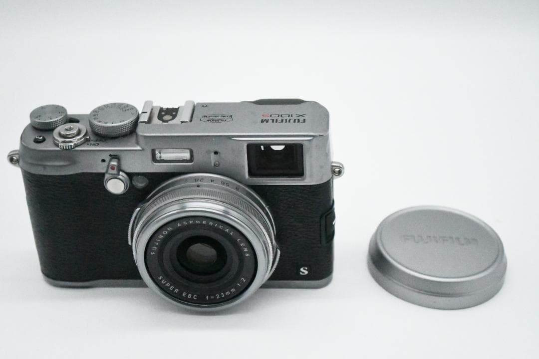 ★完動品★ X100S 富士フイルム FUJIFILM シルバー 即発送