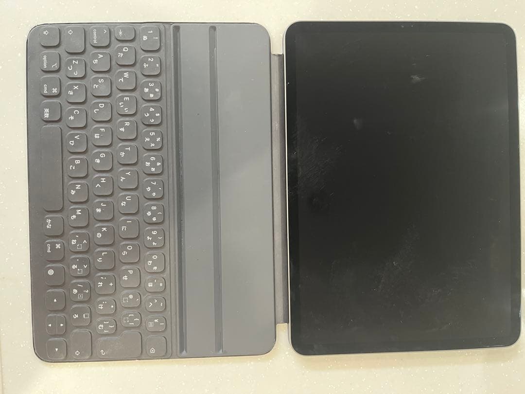 Apple iPad pro 11インチ本体 +スマートキーボード+他