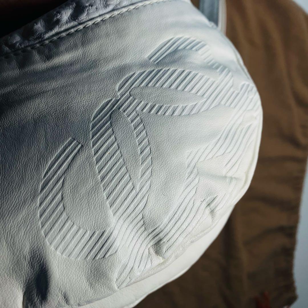 極美品　LOEWE ヴィンテージ アナグラム ナッパレザー ショルダーバッグ 白