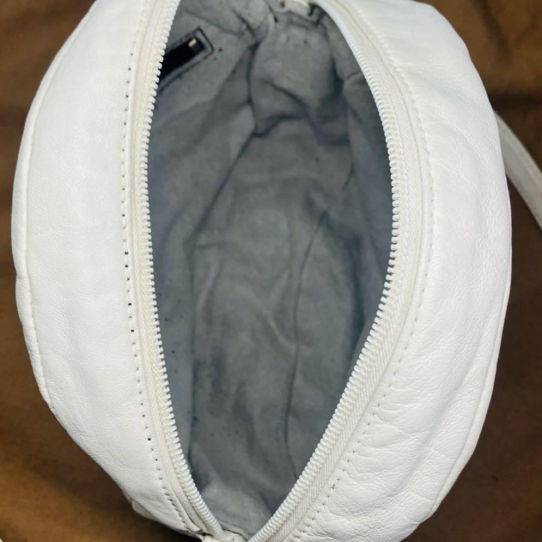 極美品　LOEWE ヴィンテージ アナグラム ナッパレザー ショルダーバッグ 白