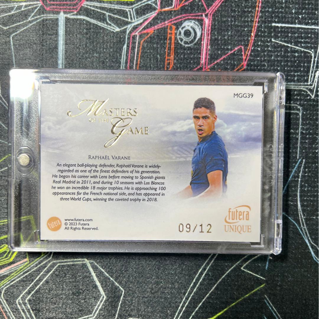 Futera Varane 12枚限定 金枠カード