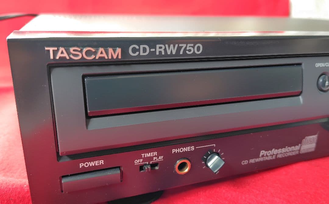 【故障品】TASCAMタスカム CD-RW750 CDレコーダー　リモコン取説付