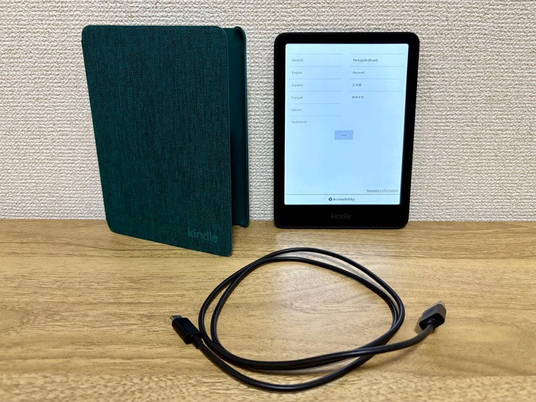 第12世代 Kindle Paperwhite 純正カバー、USBケーブル付き