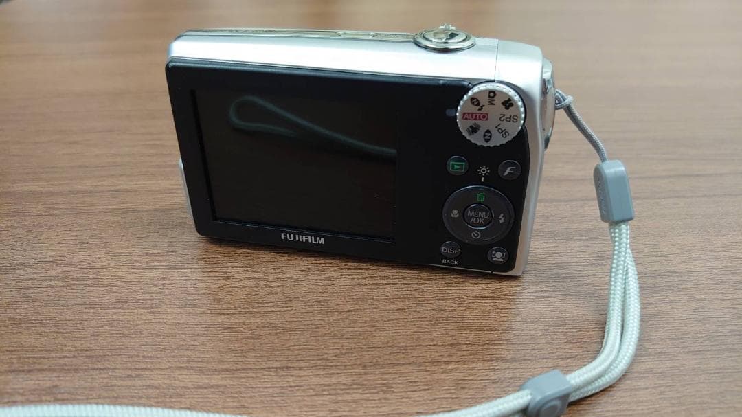 FUJIFILM FinePix F40fdデジタルカメラ ケース付き