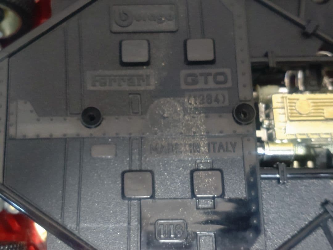 当時物　1/18 ミニカー　Bburago　ブラーゴ　フェラーリGTO 1984