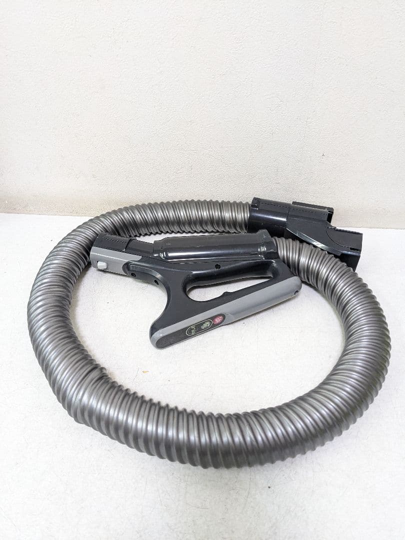 SHARP EC-QT60-R サイクロン式掃除機 2015年製