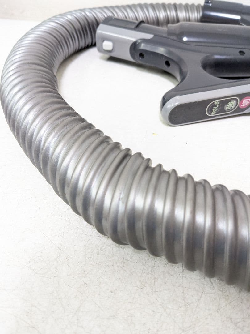 SHARP EC-QT60-R サイクロン式掃除機 2015年製