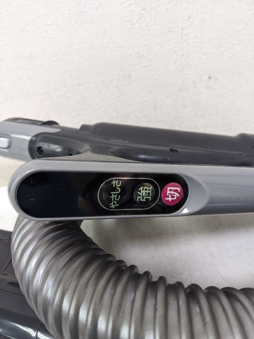 SHARP EC-QT60-R サイクロン式掃除機 2015年製