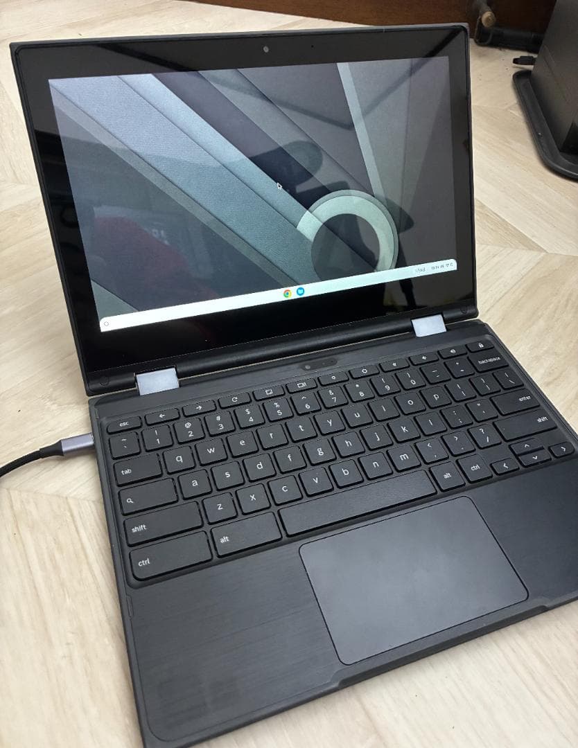 Lenovo 500e Chromebook 11.6インチ USキーボード
