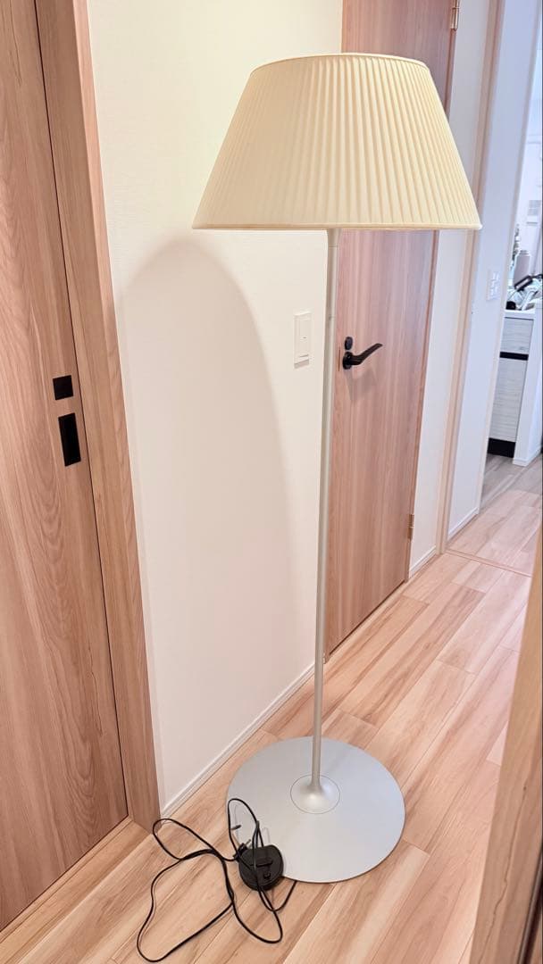 引き取りご相談FLOS フロス　ROMEO SOFT F ロメオソフト　生産終了