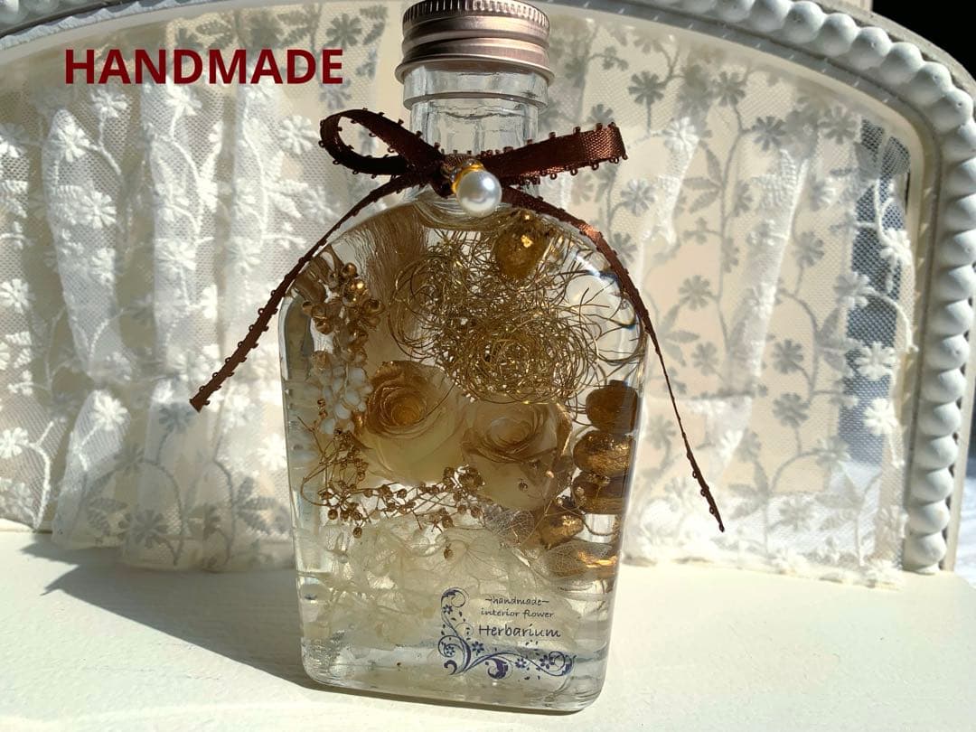 HANDMADE ハーバリウム　ホワイト&ゴールドローズ