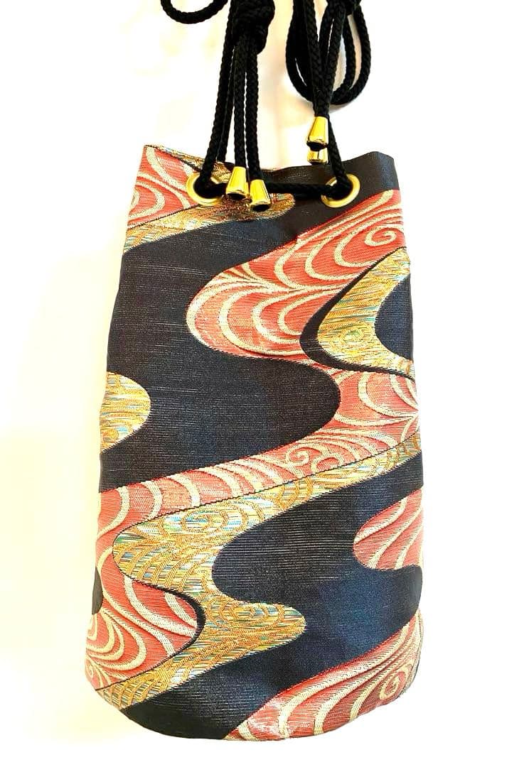 帯リメイク　赤黒　3ウェイ　丸底巾着ショルダーバッグ