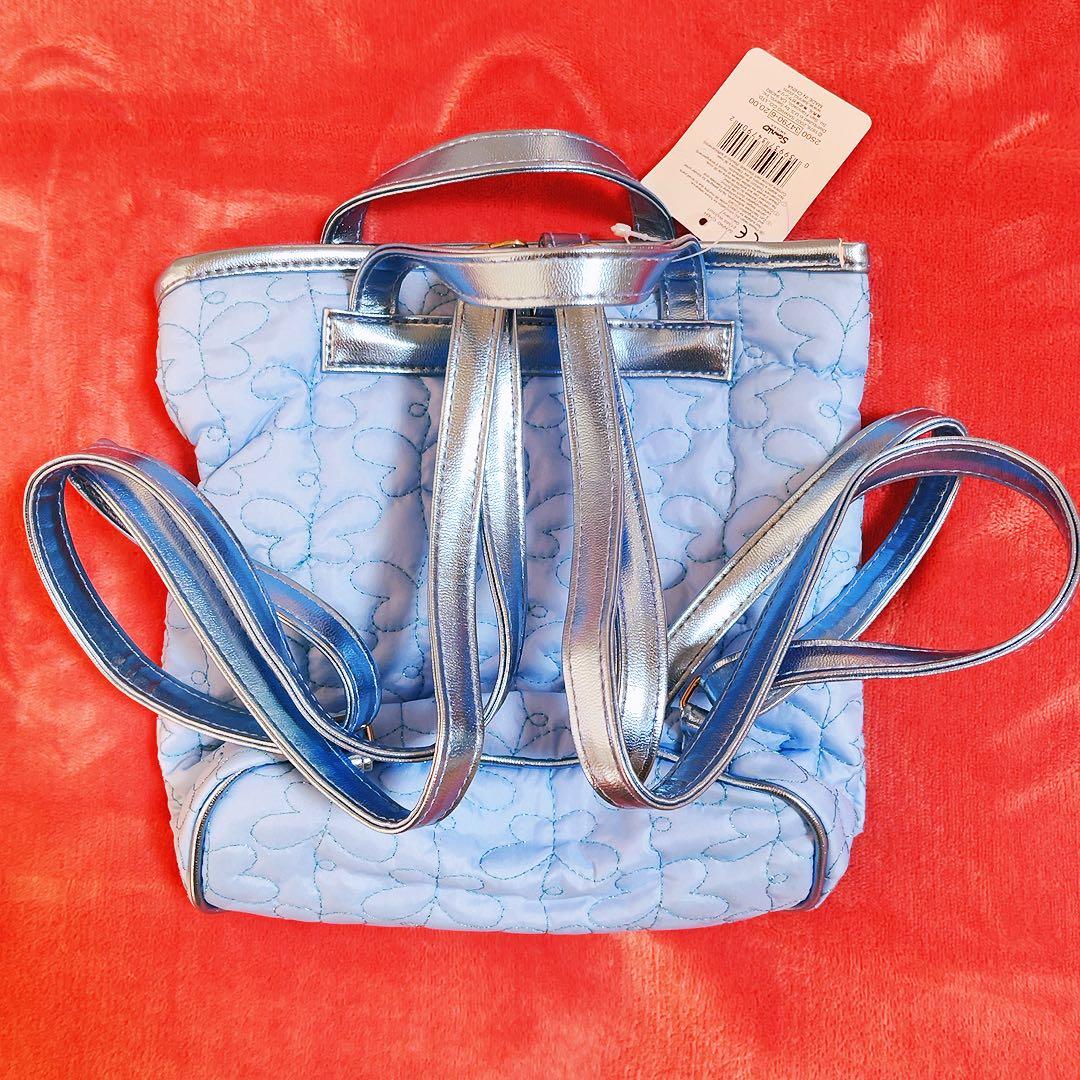 希少レア　ハローキティ　海外限定　バッグ　蝶　バタフライ　2002年製 サンリオ