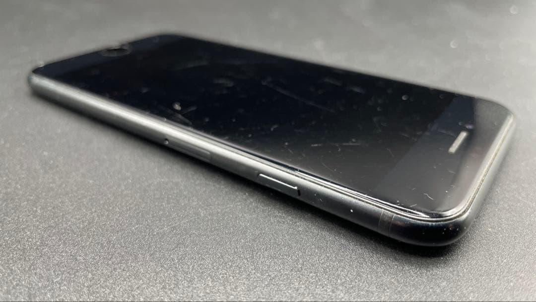 iPhoneSE2 第2世代 128GB ブラック 本体