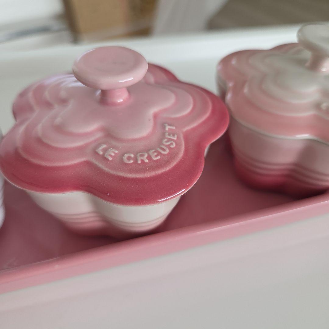 LE CREUSET　ラムカンフルール
