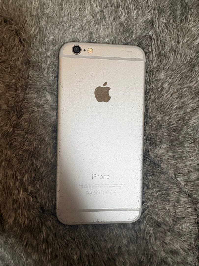 Apple iPhone 6 64GB シルバー