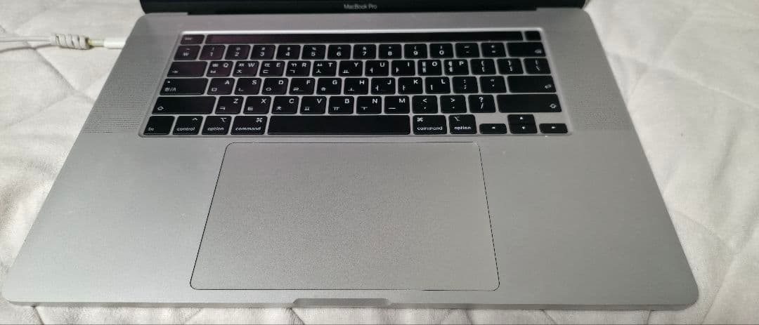 Apple 2019 MacBook Pro 16インチ　シルバー 本体