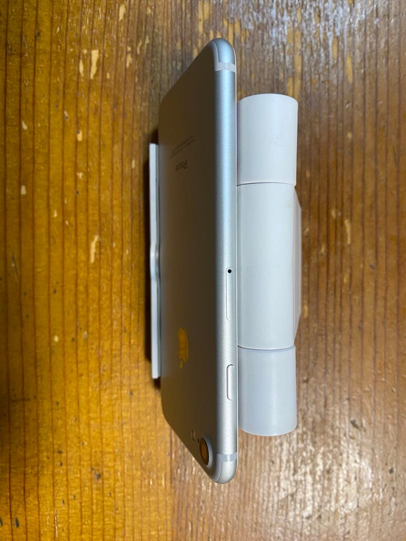 iPhone 7 silver 32GB SIMフリー
