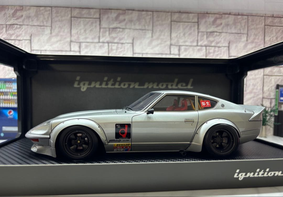 1/18ミニカー　イグニッションモデル　240Z フルワークス【新品】シルバー