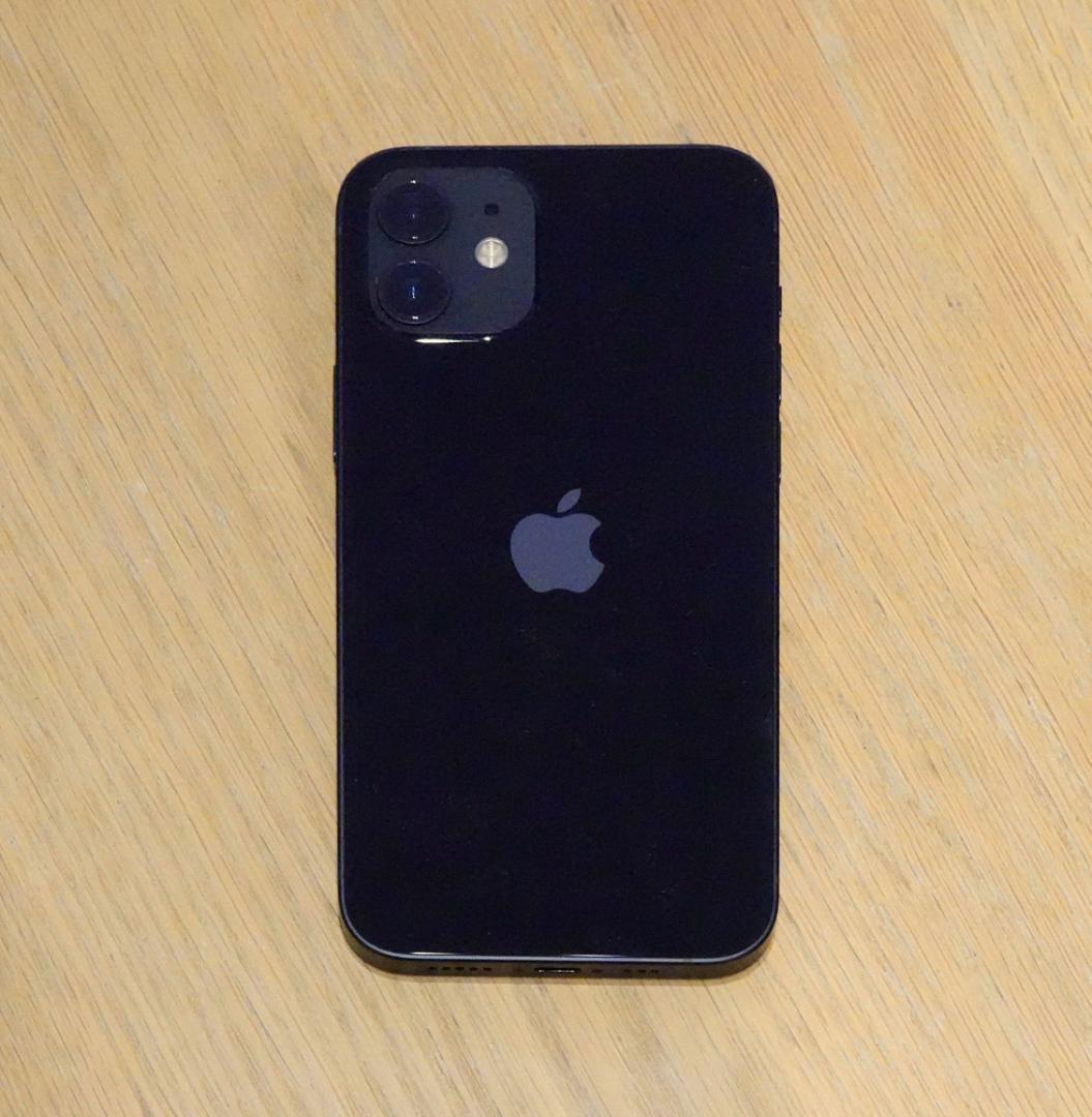 Apple iPhone 12 128GB SIMフリー 黒（箱、付属品付）