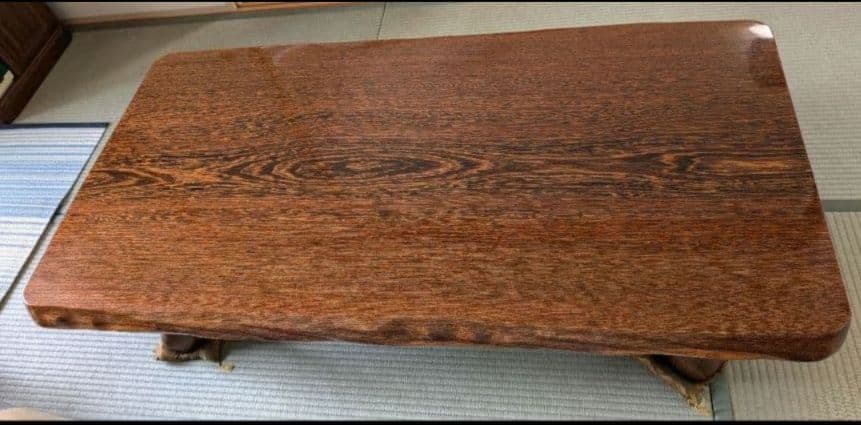 【値下げ中】一枚板　重厚感　座敷机　ローテーブル　 つるつる光沢　座卓