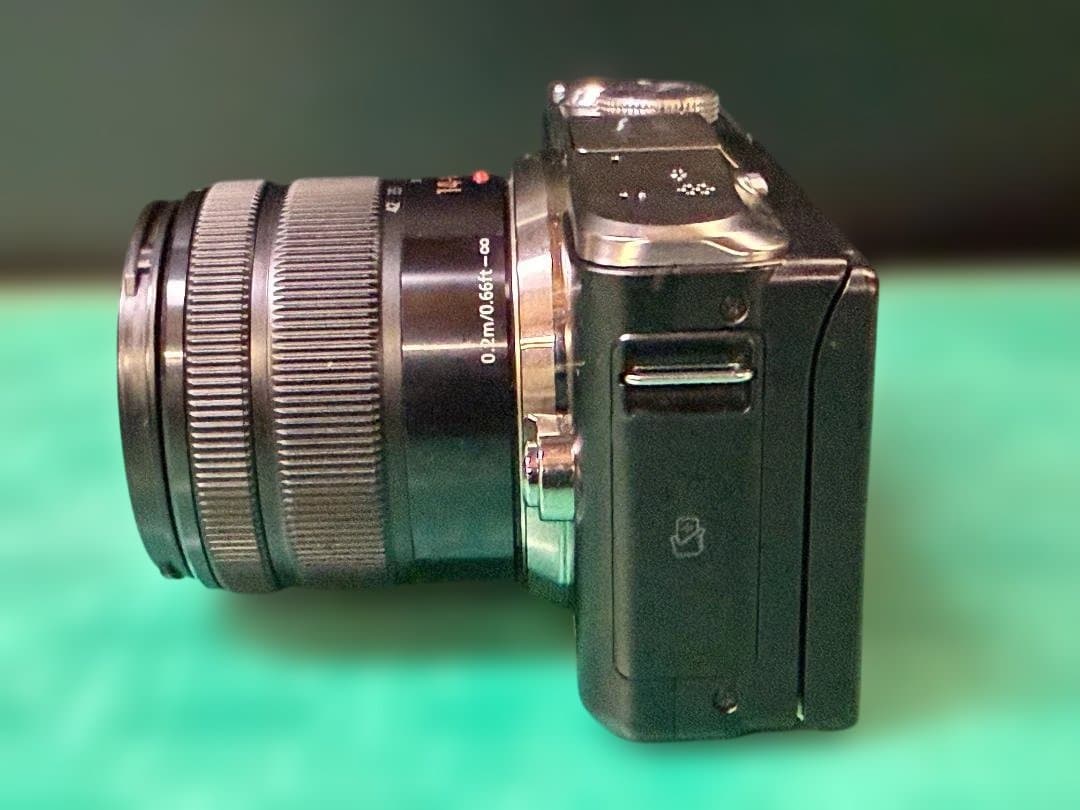 Lumix DMC-GF6 ブラック レンズキット H-FS1442A