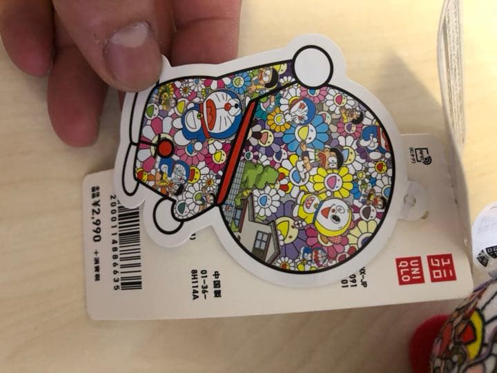 新品未使用　UNIQLO×村上隆コラボ ドラえもんぬいぐるみ