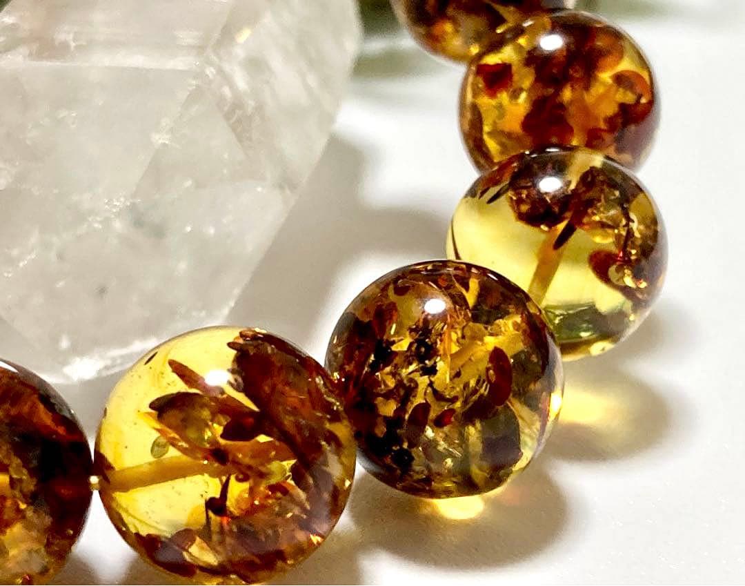 夢幻品質　超秘蔵品　時空を超越した奇跡の宝石　アルティメイトバルティックアンバー