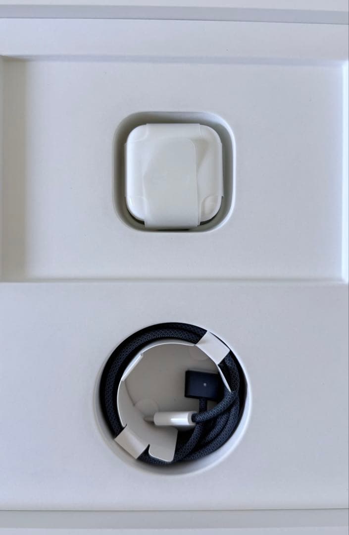 AppleMacBookAir 2025 M4 32GB/1TB スペースグレー