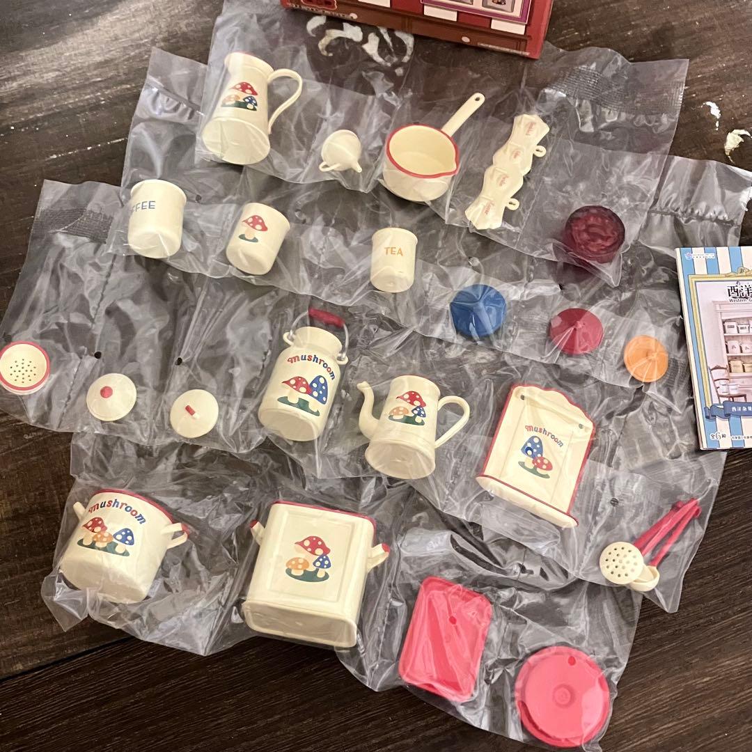 ミニチュア　キッチン雑貨　西洋雑貨全6種セット　ドールハウス 1/6