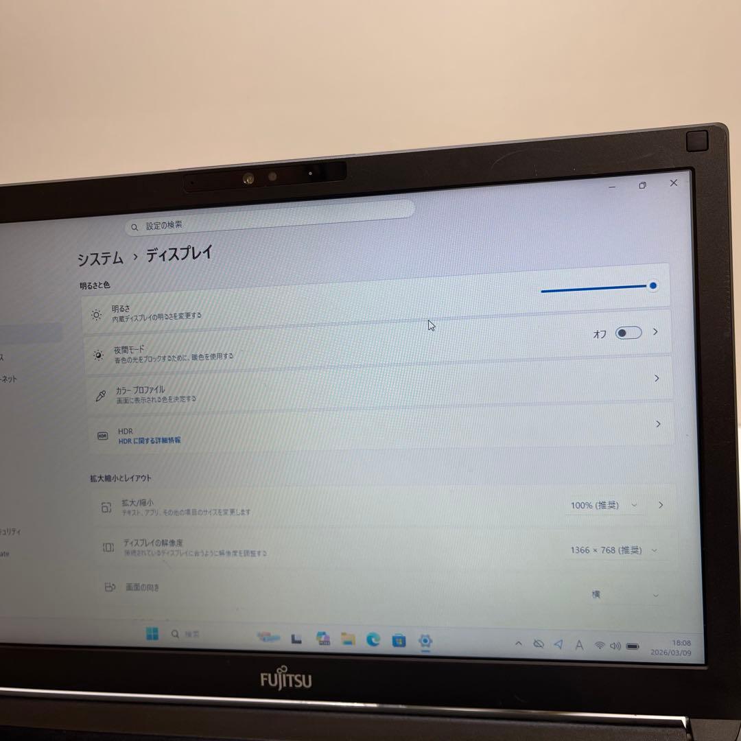 富士通 Lifebook A579/B i3-8145U 8GB SSD256G