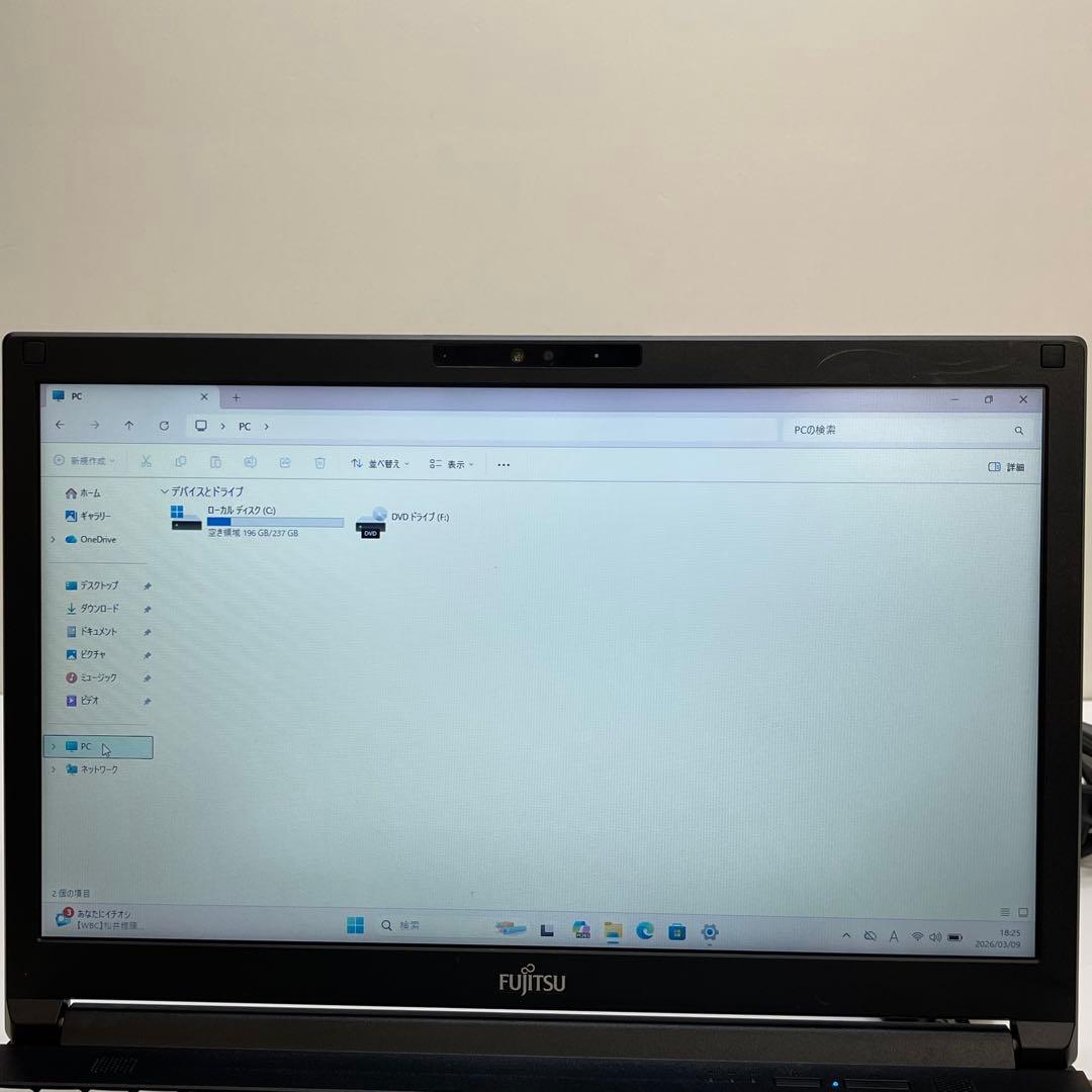 富士通 Lifebook A579/B i3-8145U 8GB SSD256G