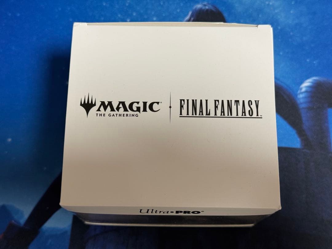 ハ*ー様 mtg ウルトラプロ　FF クラウド　デッキケース