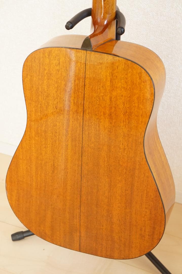 Peerless（ピアレス）AF352　アコギ