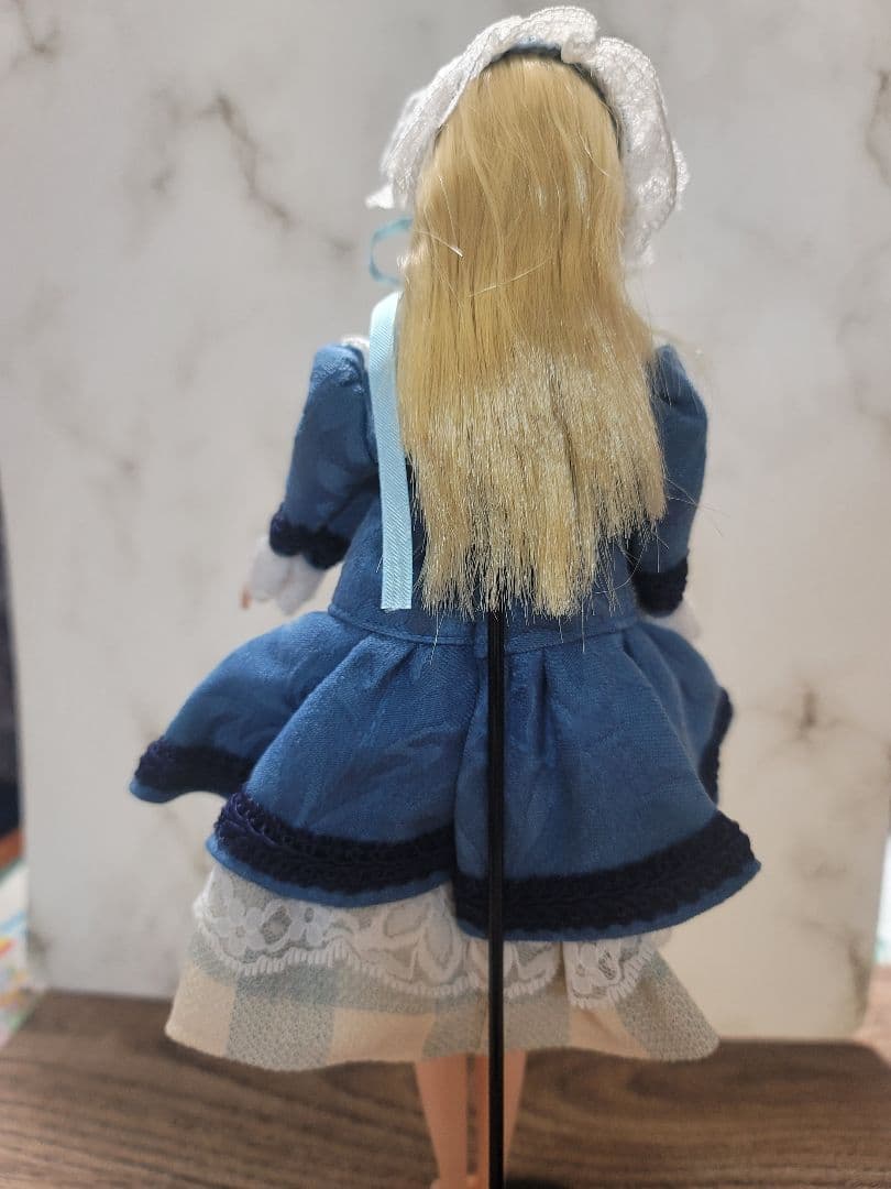 手作りドレスを着たジェニーフレンズ