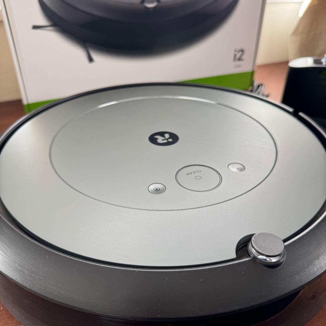 iRobot Roomba i2 本体 充電ドック、箱、説明書、換えブラシ付き