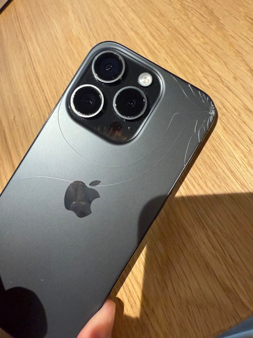 Y*ン様 iPhone 15 pro black titanium 128GB